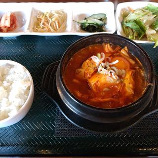 スンドゥブ定食(yogipocha)