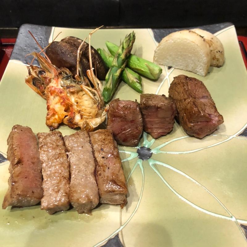 石焼　野菜3種、黒毛和牛フィレ、黒毛和牛ロース(木春堂)