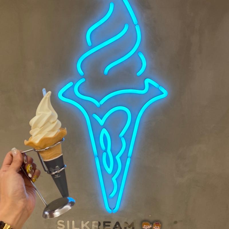 バニラソフト(シルクレーム 阪急三番街店)