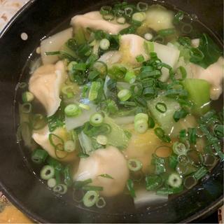 スープ餃子(沖縄料理わがん)