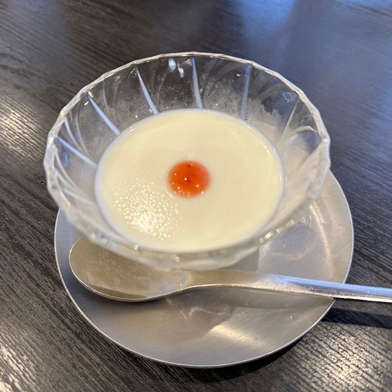 杏仁豆腐(肉汁焼小籠包 千琇 - ちしゅう - 安城店)