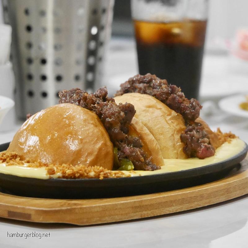 チーズインハンバーガー(アメリカンダイナーアンドラ)