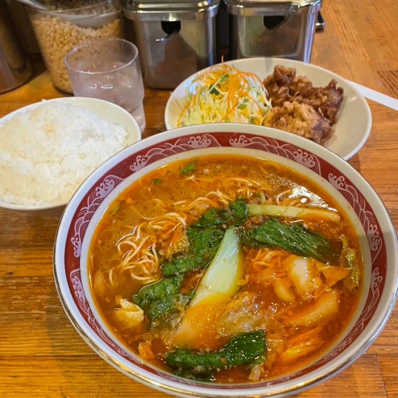 四川ラーメン&スーパー唐揚げセット(都飯店 （ミヤコハンテン）)
