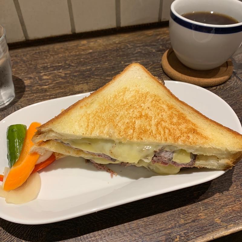 ローストビーフサンドイッチ(Tea MALSAN)
