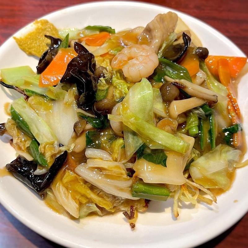 五目あんかけ焼きそば(中華居酒屋 自家小厨)