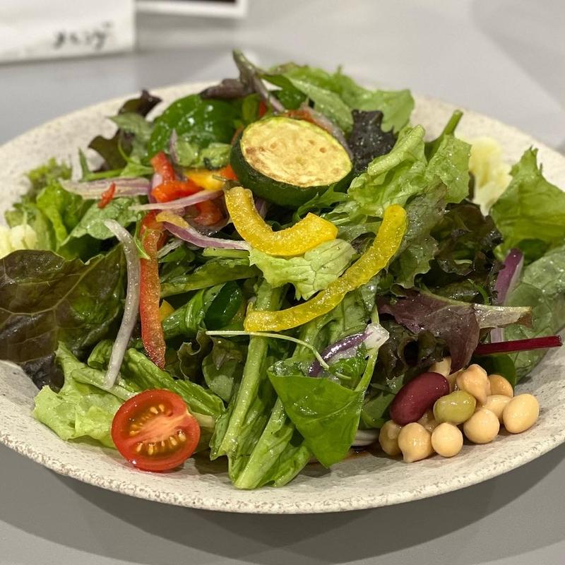 加賀野菜のサラダそば(メレンゲ)