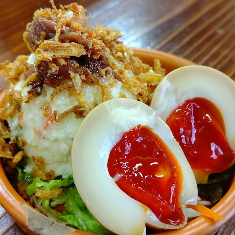 アンチョビ煮玉子ポテトサラダ(大衆食堂スタンドそのだ)