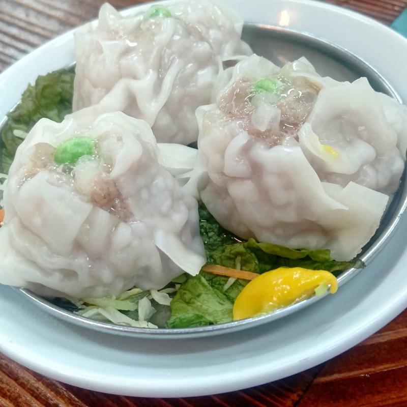 手作りシューマイ(大衆食堂スタンドそのだ)