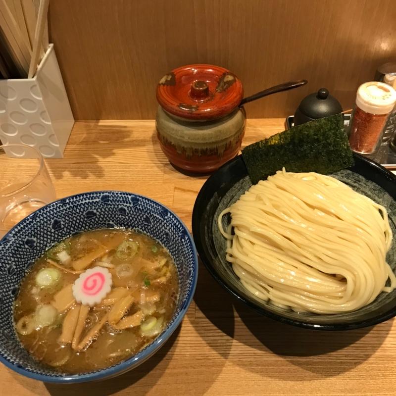 つけ麺　中(つけ麺 はま紅葉)