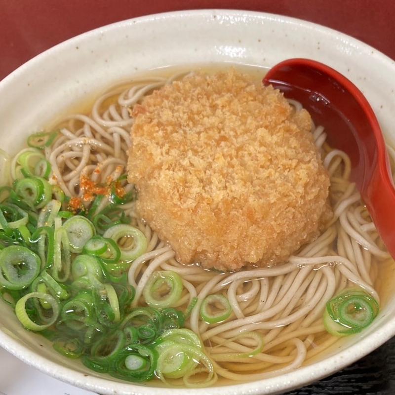 カレーコロッケそば(そば うどん 潮屋 梅田店)