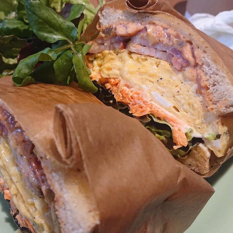 トリュフオムレツのサンドウィッチ(ムームーフェイマスデリ)