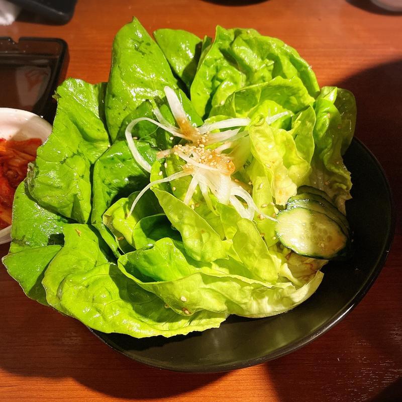 グリーンサラダ(ネギタンホルモン寺山)