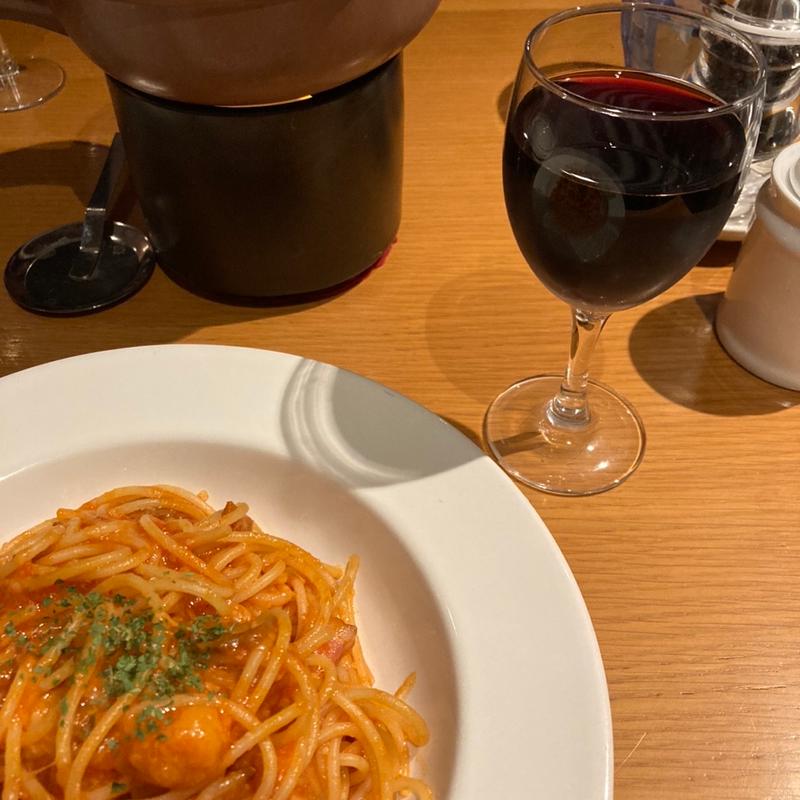 チーズナポリタン&グラスワイン赤(観音屋 神戸ハーバーランドumie MOSAIC店)