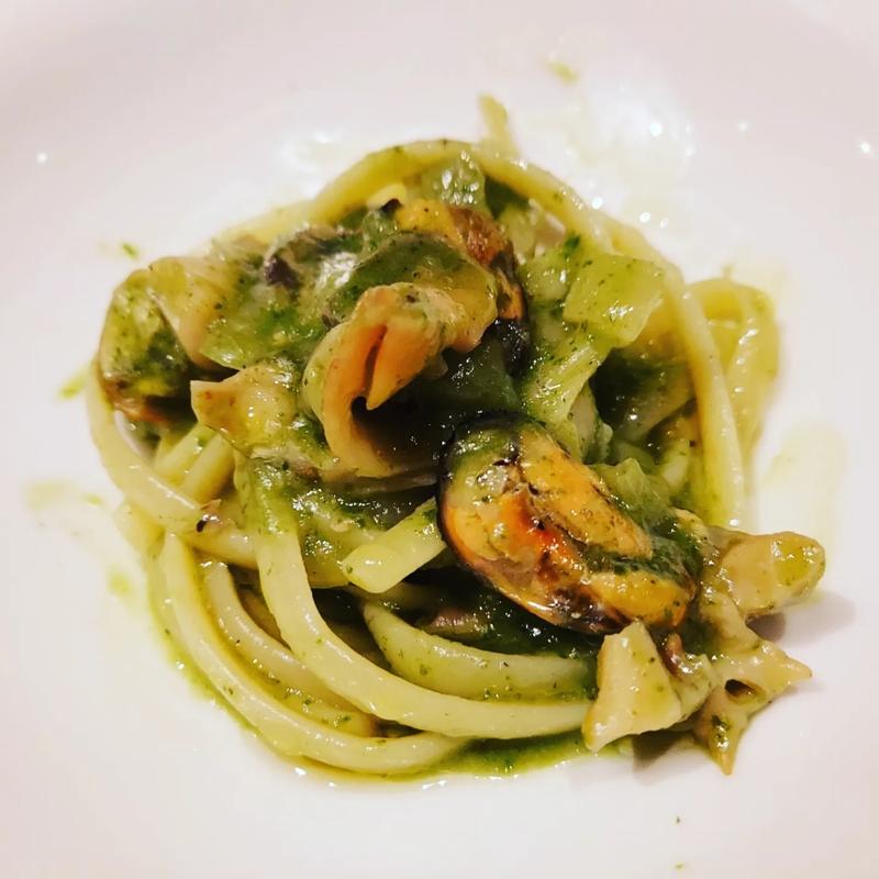 ディナースペシャルコース モンサンミッシェル産ムール貝のパスタ(A LA CIVETTE)