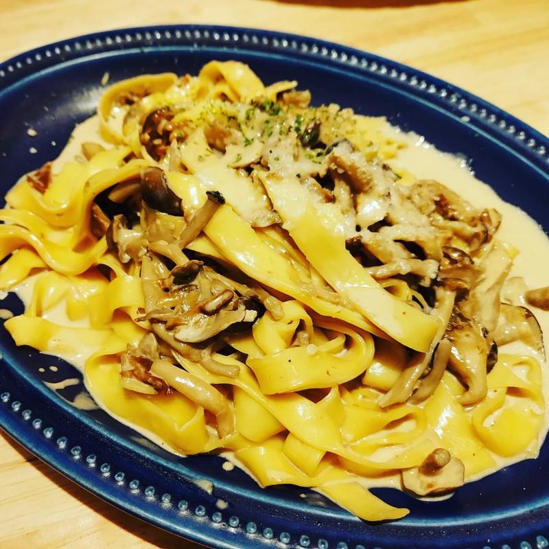 ポルチーニ茸の香りたつ濃厚クリーム(原価ビストロチーズプラス 京橋)