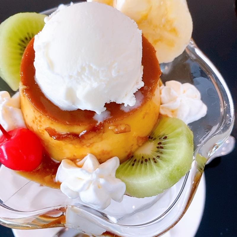 濃い味プリンパフェ(カフェテラス トリコロール)