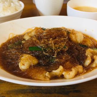 白身魚と春雨の中華BBQソース 炒め(家常菜 博朱)