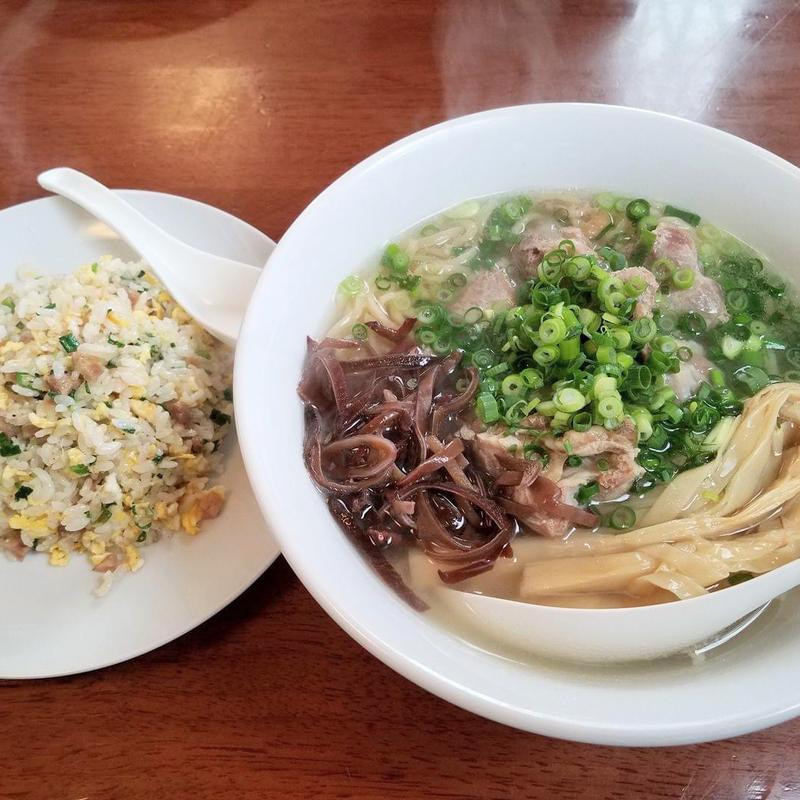 トロトロ豚バラ軟骨の塩ラーメン(菜々兵衛)