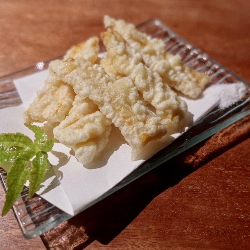 とうもろこしの天ぷら(酒房 CRAFT MAN)