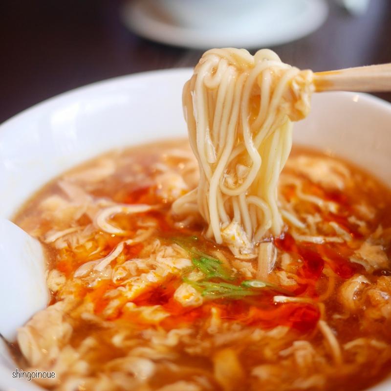 酸辣湯麺(榮林 神楽坂店)