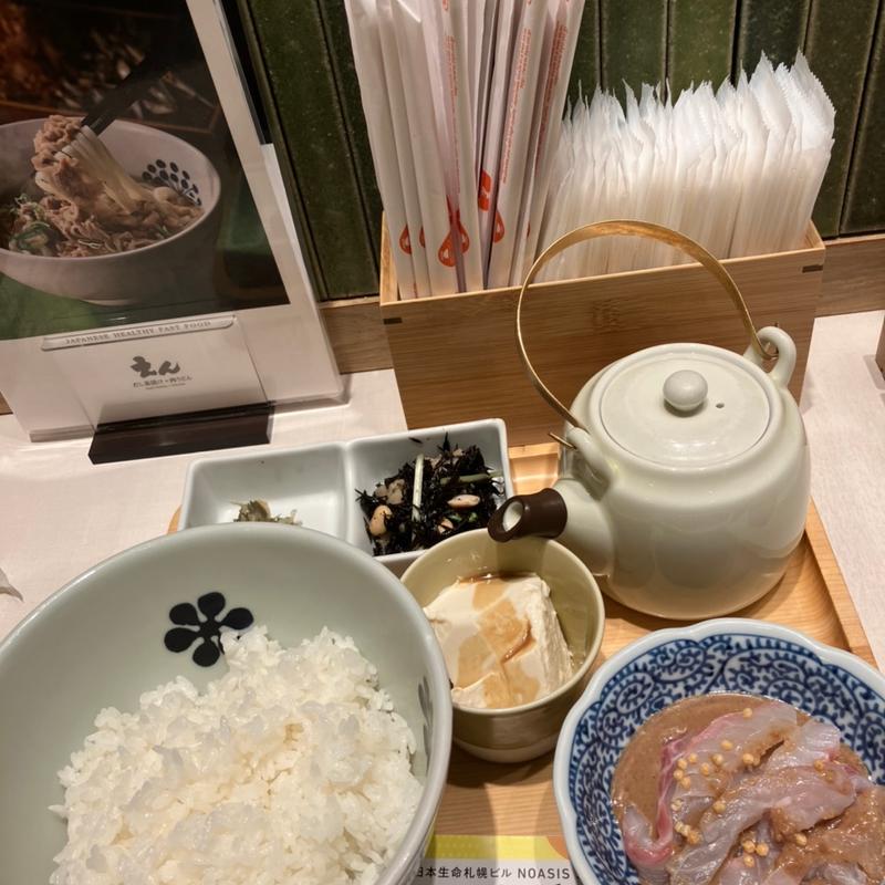 鯛だし茶漬け(だし茶漬け＋肉うどん えん 日本生命札幌ビル店)