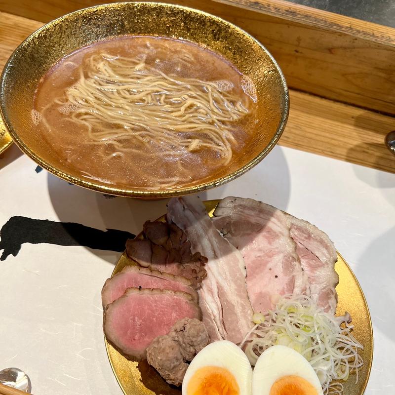 創業10周年記念ラーメン(博多一双 祇園店)