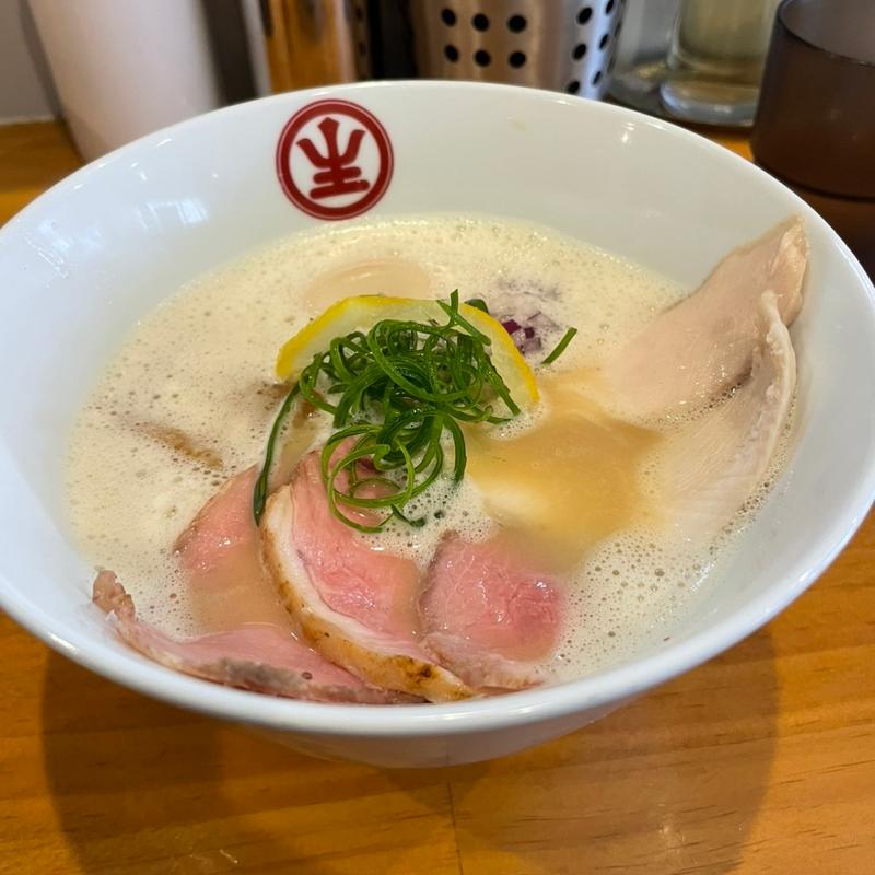 特製鶏白湯そば(中華蕎麦生る)