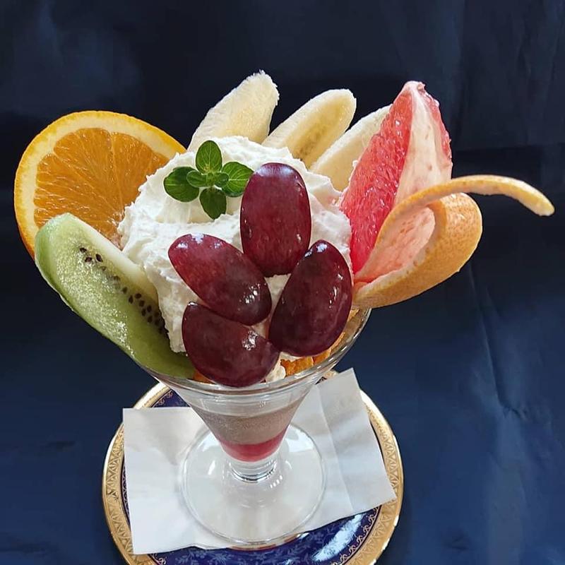 フルーツパフェ(LUNA CAFE ORGANIC)