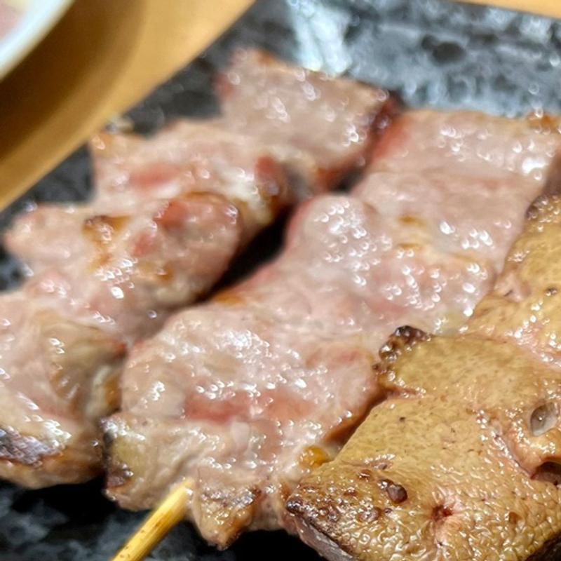 はらみ(もつ焼 かど)