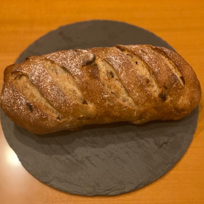 無添加天然酵母クルミ＆レーズンのカンパーニュ(トゥールブランシュ)