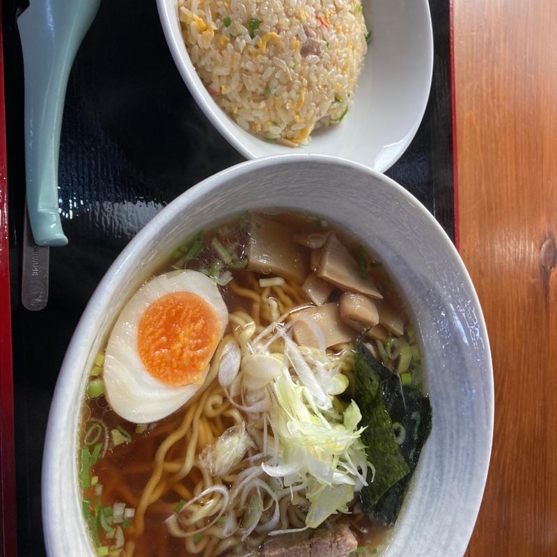 Aセット（醤油ラーメン＋半チャーハン）(秋華 )