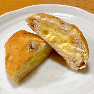レーズンカスタードパン(焼きたてパンシュシュ(Boulangerie Chou Chou))