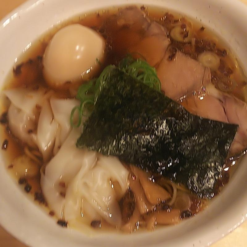 醤油わんたん麺+味玉(らぁめん しゅき)