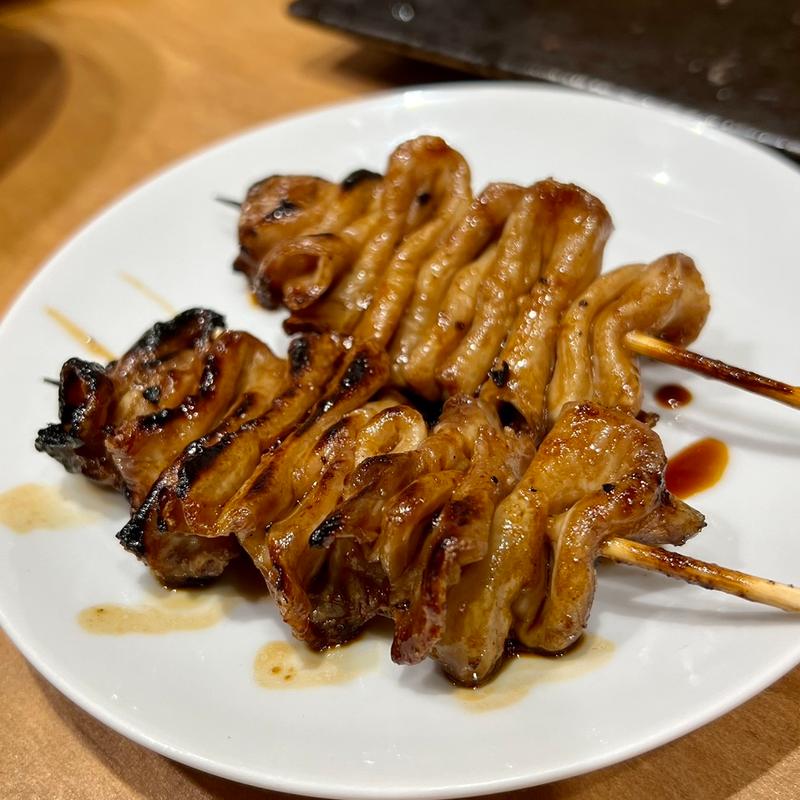 しろ(もつ焼 かど)