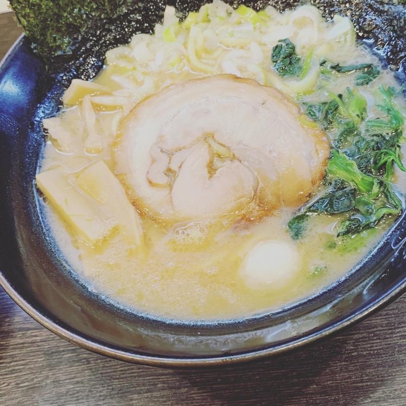 ラーメン(横浜家系ラーメン松壱家 藤沢南口店)