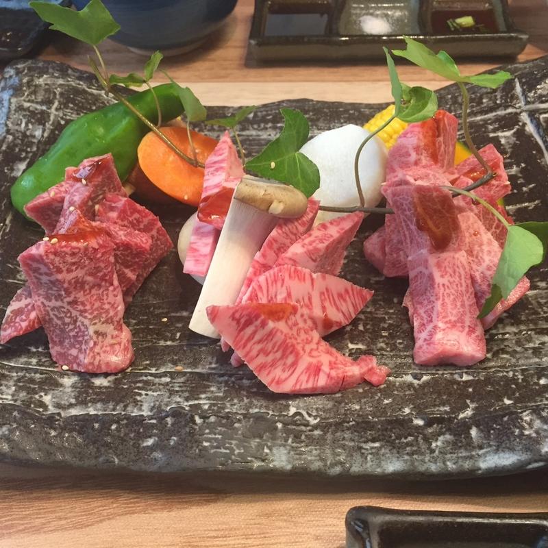 (炭火焼肉かしま )