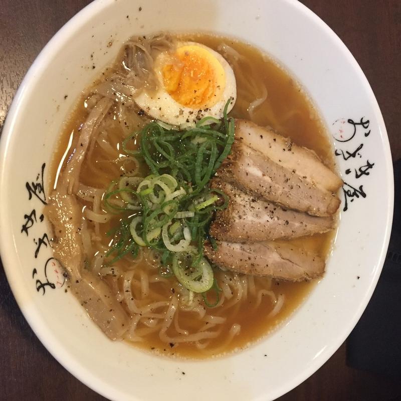 牛骨ラーメン(牛骨ラーメン おざき屋)
