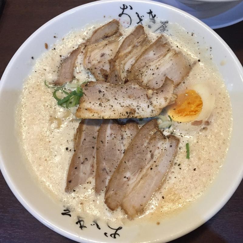 (牛骨ラーメン おざき屋)