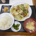キャベツと肉の味噌炒め定食(二味ラーメン )