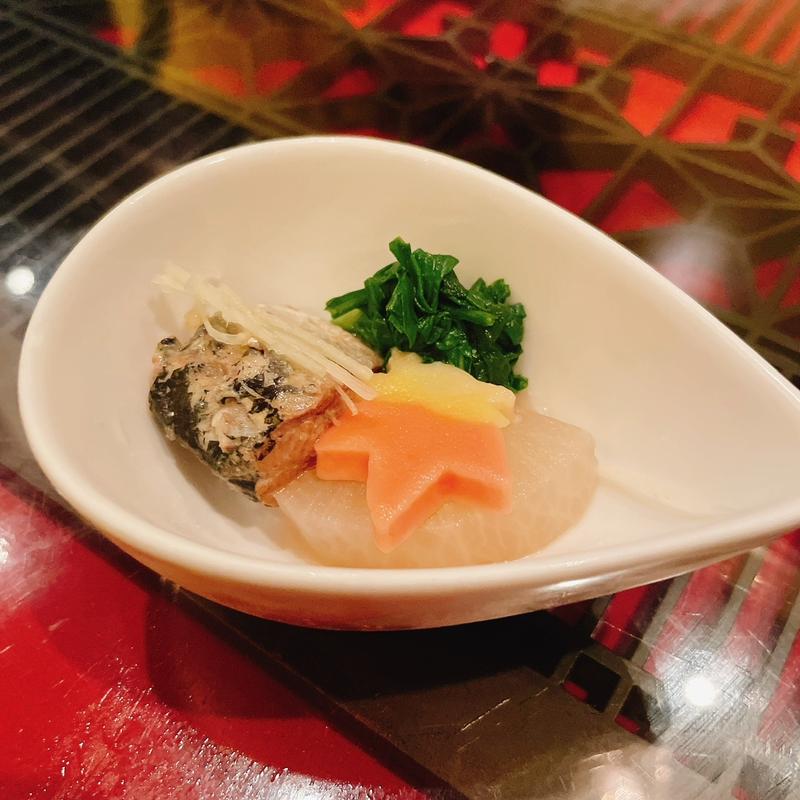 刺身盛り(3種)(男前料理と五島列島直送の魚　神保町 無花果ichijiku )