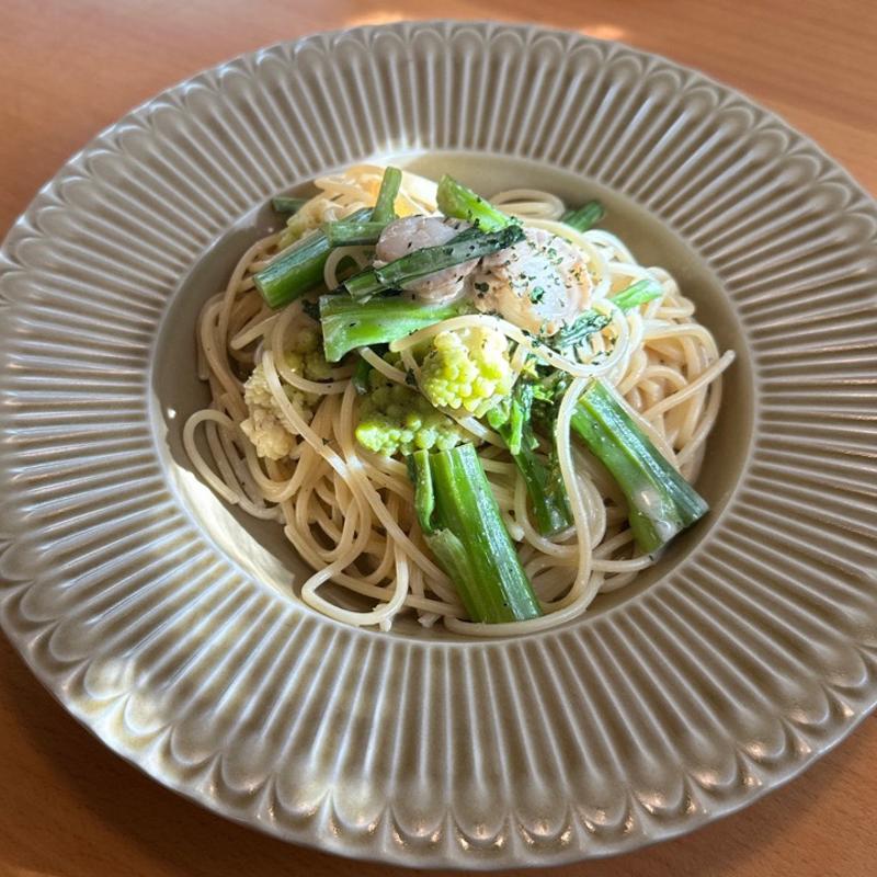 ホタテとアスパラ菜のアンチョビソース(Buzz)