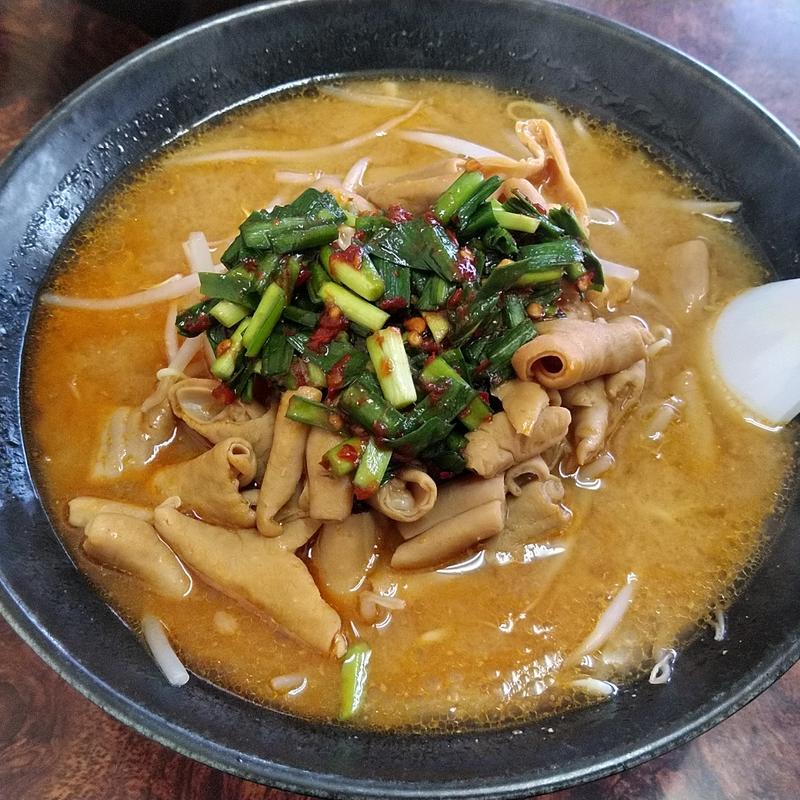 ニラモツらーめん(麺や　椿 )