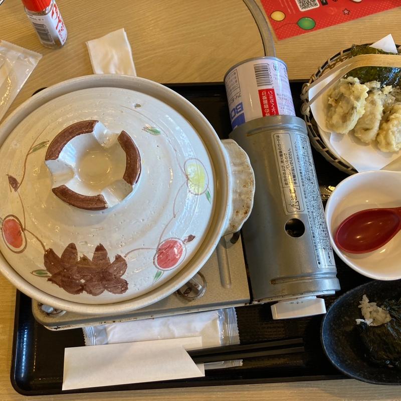 牡蠣入り鍋焼きうどん(和食さと 鵜沼店 )