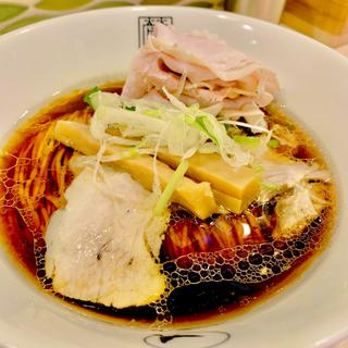 醤油チャーシュー麺(鶯屋)