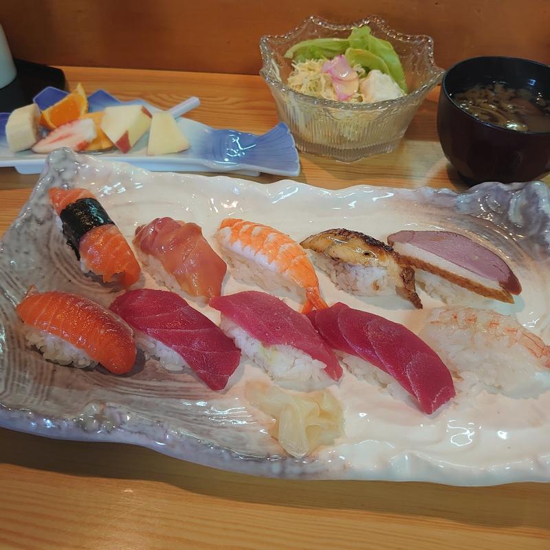 おまかせ握り(10コ)(かずとも)