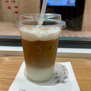 ローステッドコーヒー　アイスカフェラテ(Made in ピエール・エルメ ディアモール大阪 CAFÉ)