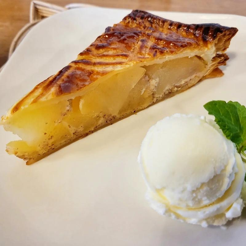 アップルパイ(HAPPY cafe 食堂)