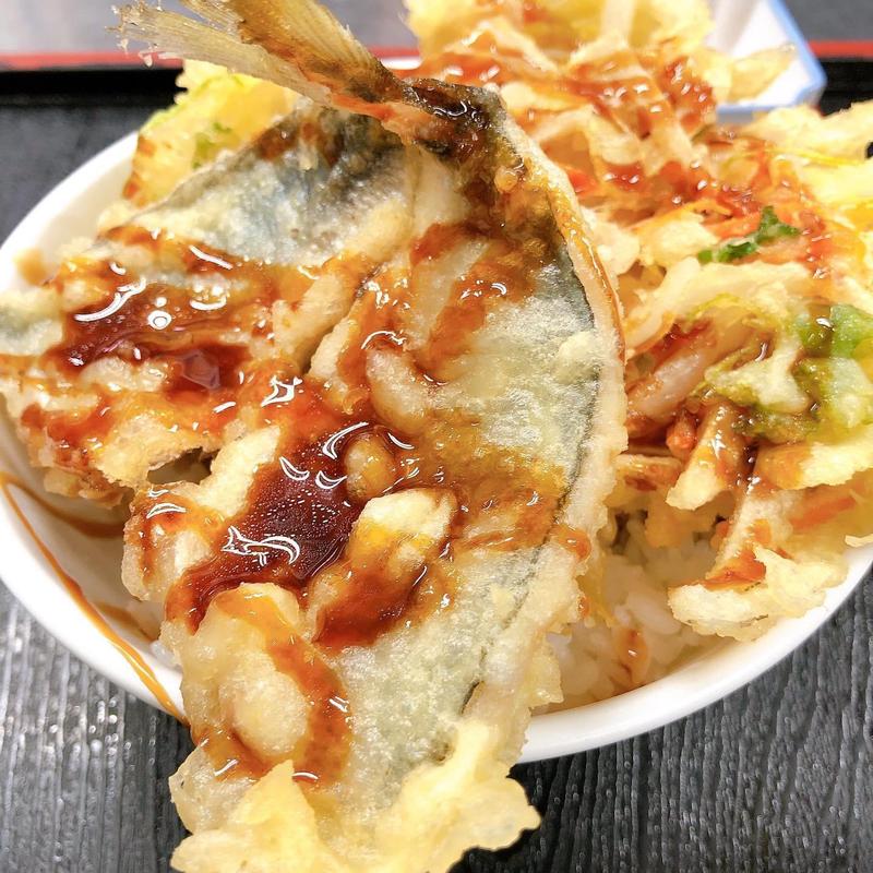 アジと野菜のかき揚げ天丼(代官山 やまびこ )