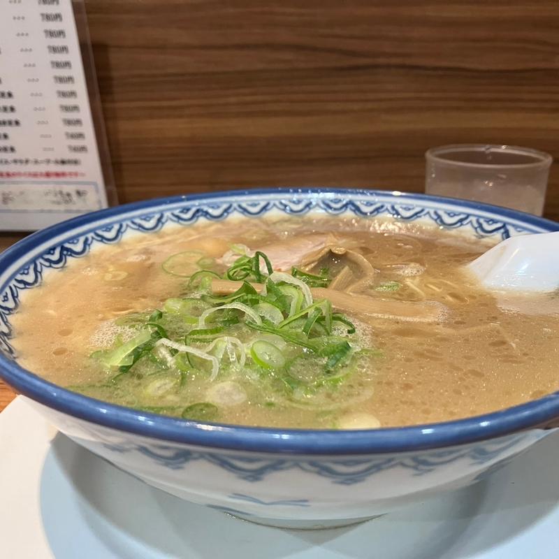 ラーメン大盛(元祖赤のれん 節ちゃんラーメン 天神本店 )