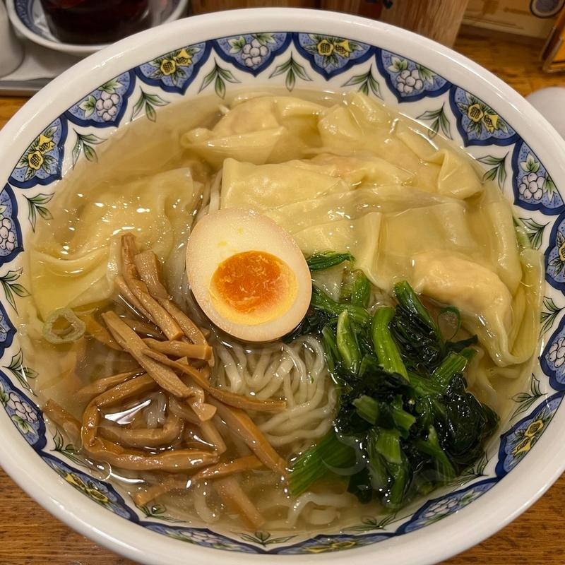 塩ワンタン麺(中国ラーメン揚州商人 目黒本店)